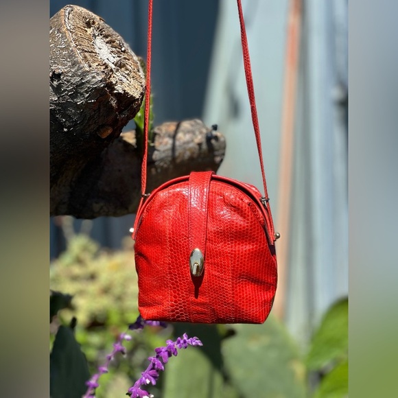 Handbags - Unbranded — Vintage Snakeskin Leather Crossbody